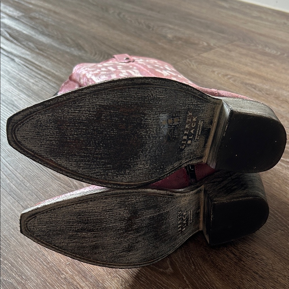 LIBERTY Black Pink Embroidered Heeled Boots - Picture 5 of 5